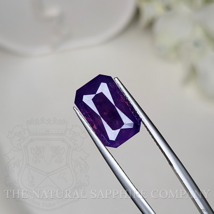 7.87 Ct. Pinkish Purple Sapphire from Ceylon (Sri Lanka)