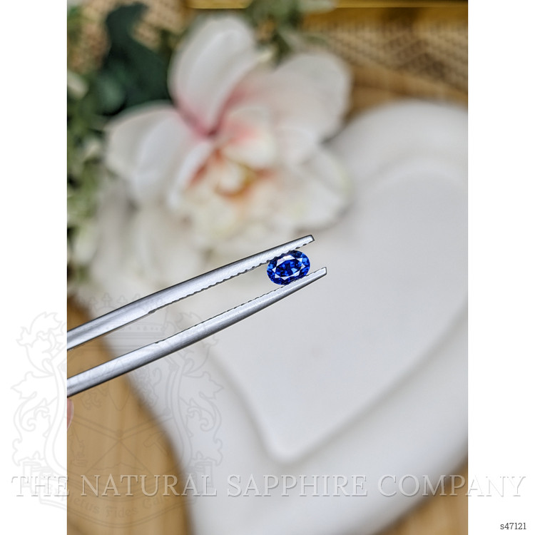 0.39 Ct. Blue Sapphire from Ceylon (Sri Lanka)