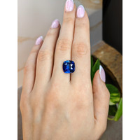 10.19 Ct. Blue Sapphire from Ceylon (Sri Lanka) Life Style