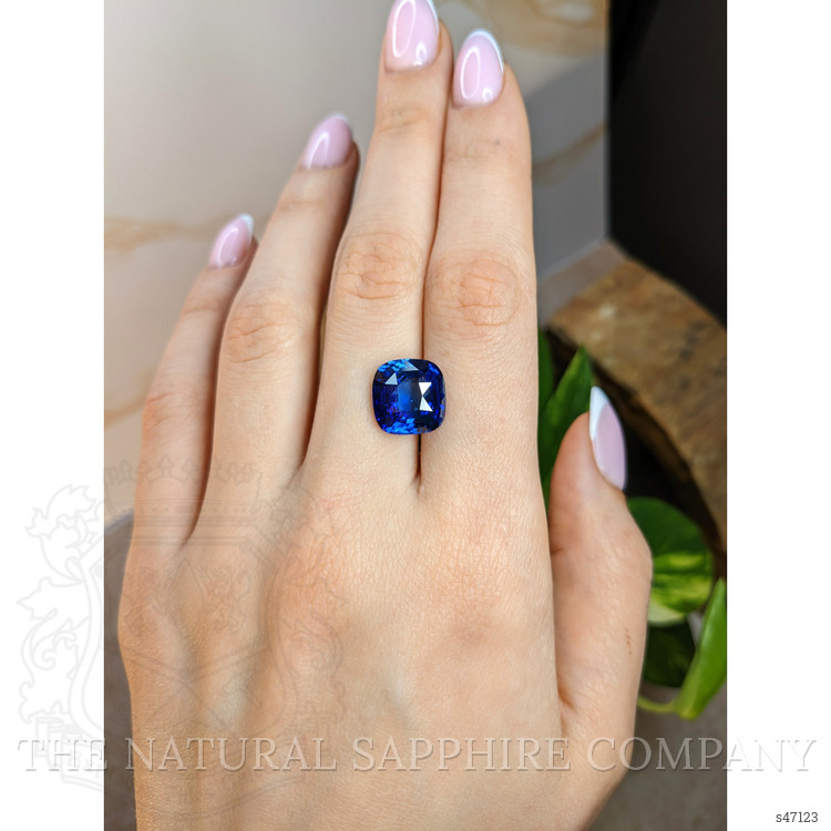 10.19 Ct. Blue Sapphire from Ceylon (Sri Lanka)