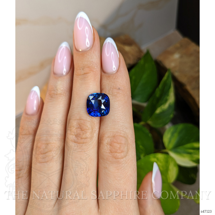 10.19 Ct. Blue Sapphire from Ceylon (Sri Lanka)