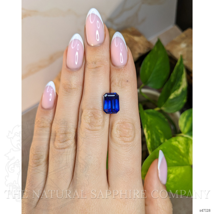 8.47 Ct. Blue Sapphire from Ceylon (Sri Lanka)
