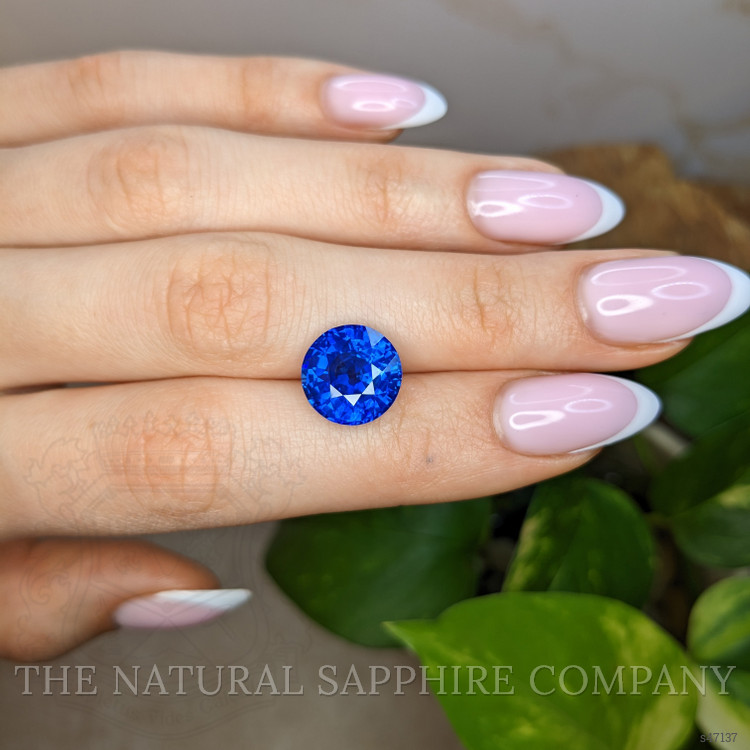 8.50 Ct. Blue Sapphire from Ceylon (Sri Lanka)