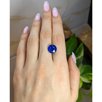 8.50 Ct. Blue Sapphire from Ceylon (Sri Lanka) Life Style