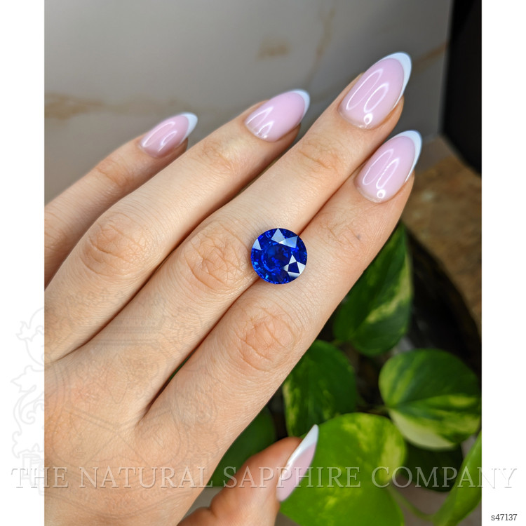 8.50 Ct. Blue Sapphire from Ceylon (Sri Lanka)