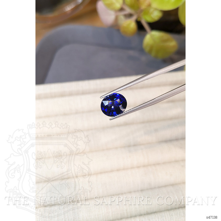 4.62 Ct. Blue Opalescence Sapphire from Ceylon (Sri Lanka)