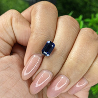 2.56 Ct. Blue Sapphire from Ceylon (Sri Lanka) Life Style