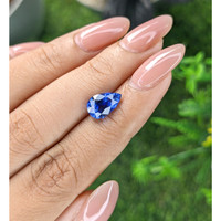 3.09 Ct. Blue Sapphire from Ceylon (Sri Lanka) Life Style