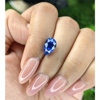 3.09 Ct. Blue Sapphire from Ceylon (Sri Lanka) Life Style