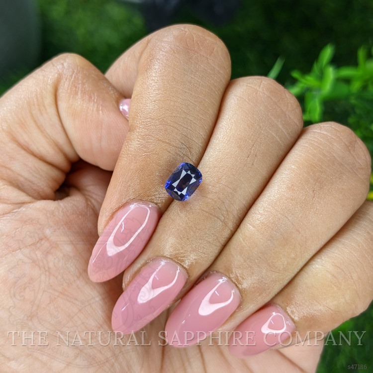 1.55 Ct. Purplish Blue Sapphire from Ceylon (Sri Lanka)