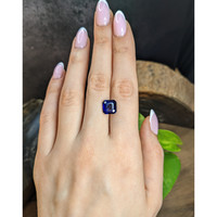 5.04 Ct. Blue Sapphire from Ceylon (Sri Lanka) Life Style