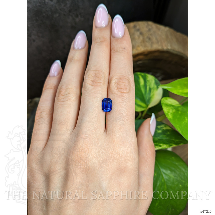 3.16 Ct. Blue Sapphire from Ceylon (Sri Lanka)