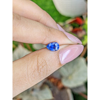 1.43 Ct. Blue Sapphire from Ceylon (Sri Lanka) Life Style