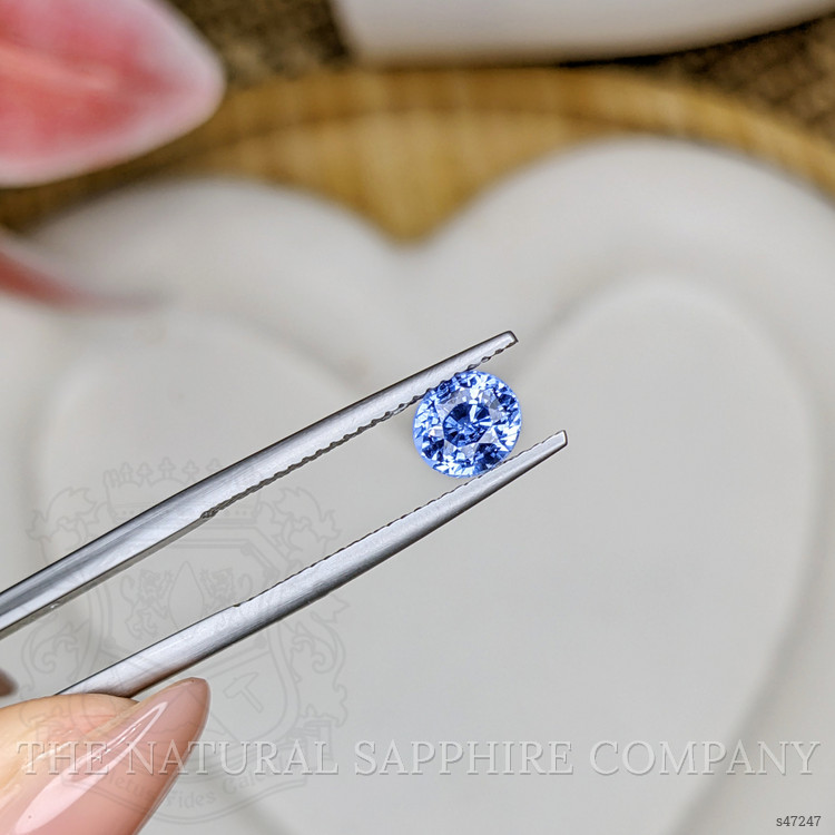 1.09 Ct. Blue Sapphire from Ceylon (Sri Lanka)