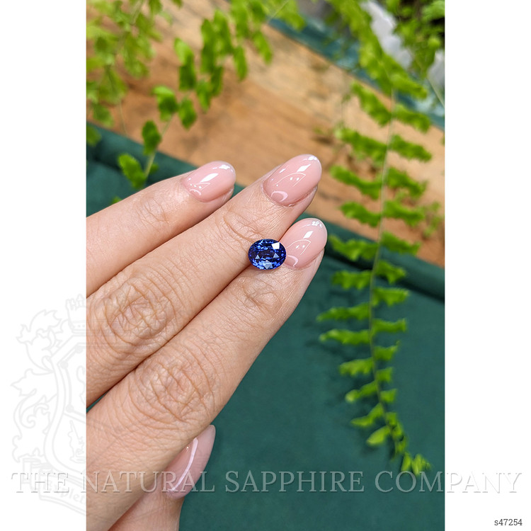 1.78 Ct. Blue Sapphire from Ceylon (Sri Lanka)