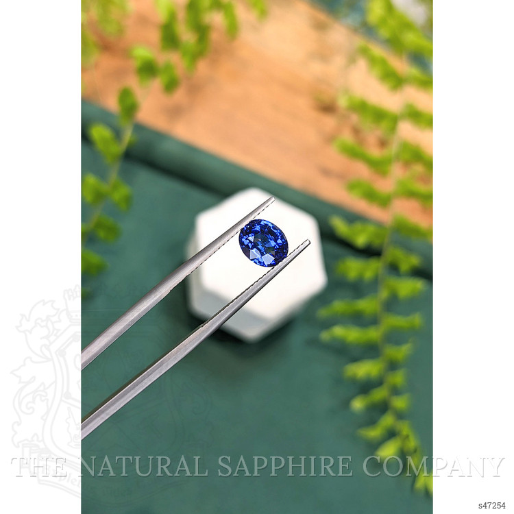 1.78 Ct. Blue Sapphire from Ceylon (Sri Lanka)