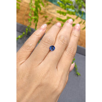 1.02 Ct. Blue Sapphire from Ceylon (Sri Lanka) Life Style