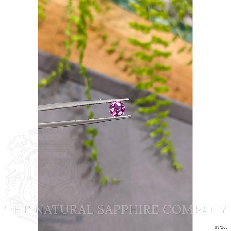 1.09 Ct. Pink Sapphire from Ceylon (Sri Lanka)