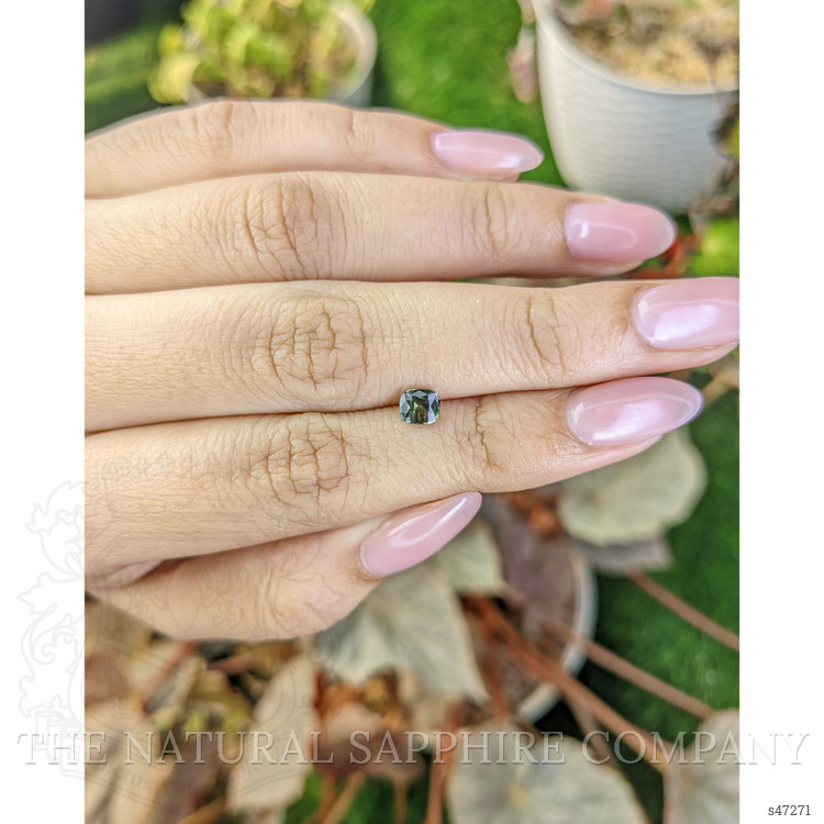 0.59 Ct. Yellowish Green Sapphire from Ceylon (Sri Lanka)