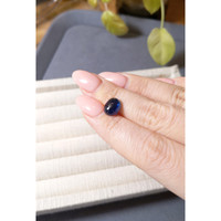 4.82 Ct. Blue Cabochon Sapphire from Ceylon (Sri Lanka) Life Style