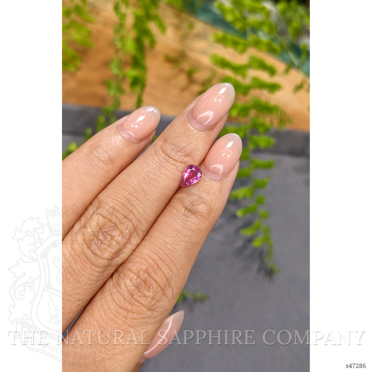 0.85 Ct. Pink Sapphire from Ceylon (Sri Lanka)