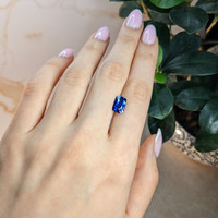 2.88 Ct. Blue Sapphire from Ceylon (Sri Lanka) Life Style