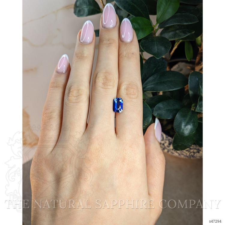 2.88 Ct. Blue Sapphire from Ceylon (Sri Lanka)
