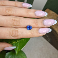 2.84 Ct. Blue Sapphire from Ceylon (Sri Lanka) Life Style
