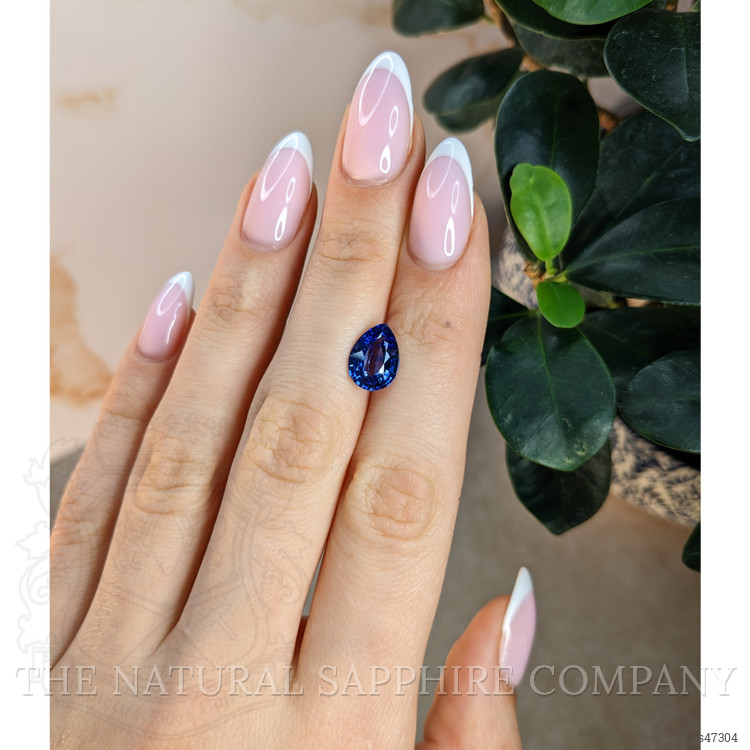 3.01 Ct. Blue Sapphire from Ceylon (Sri Lanka)