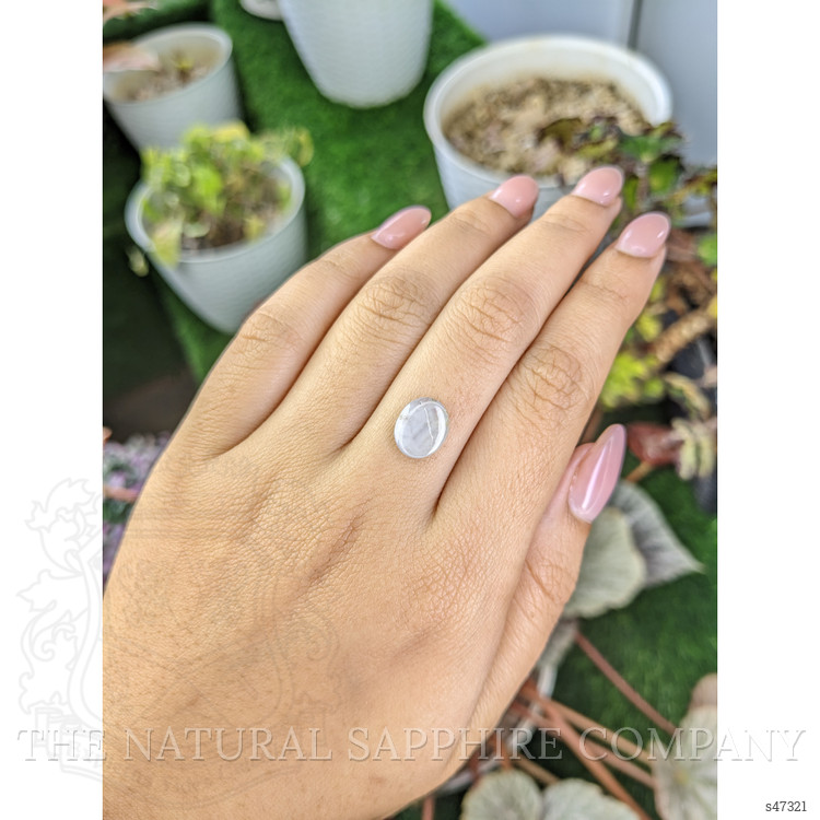 2.58 Ct. Grey Star Sapphire from Ceylon (Sri Lanka)