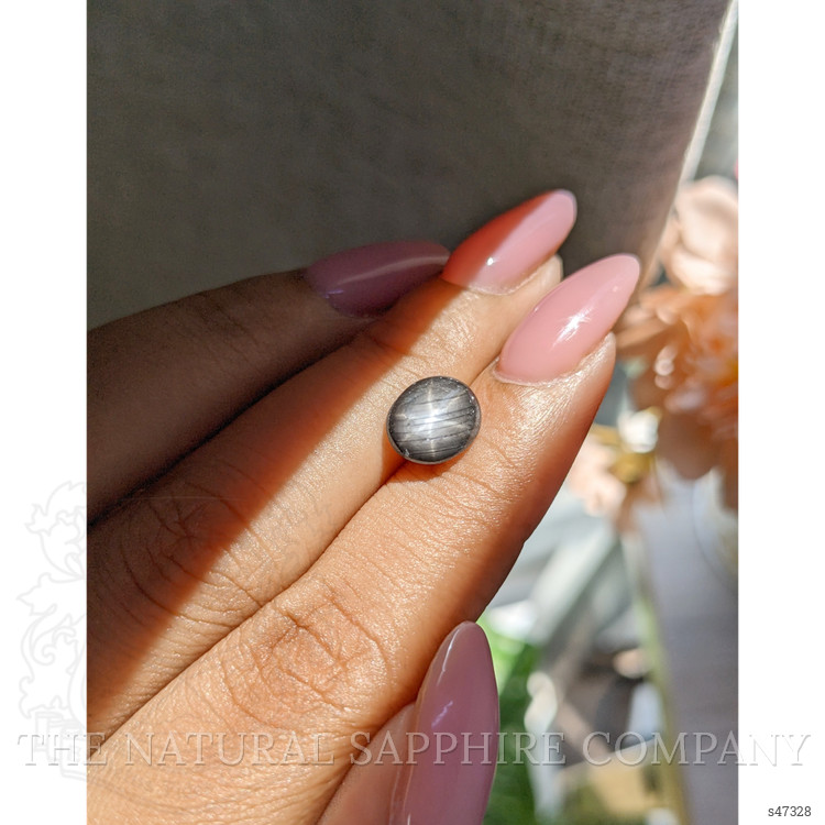 2.82 Ct. Black Star Sapphire from Ceylon (Sri Lanka)