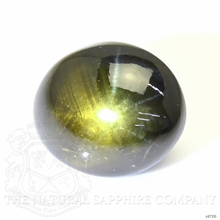 3.24 Ct. Yellowish Green Star Sapphire from Ceylon (Sri Lanka)