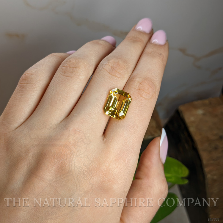 12.33 Ct. Yellow Sapphire from Ceylon (Sri Lanka)