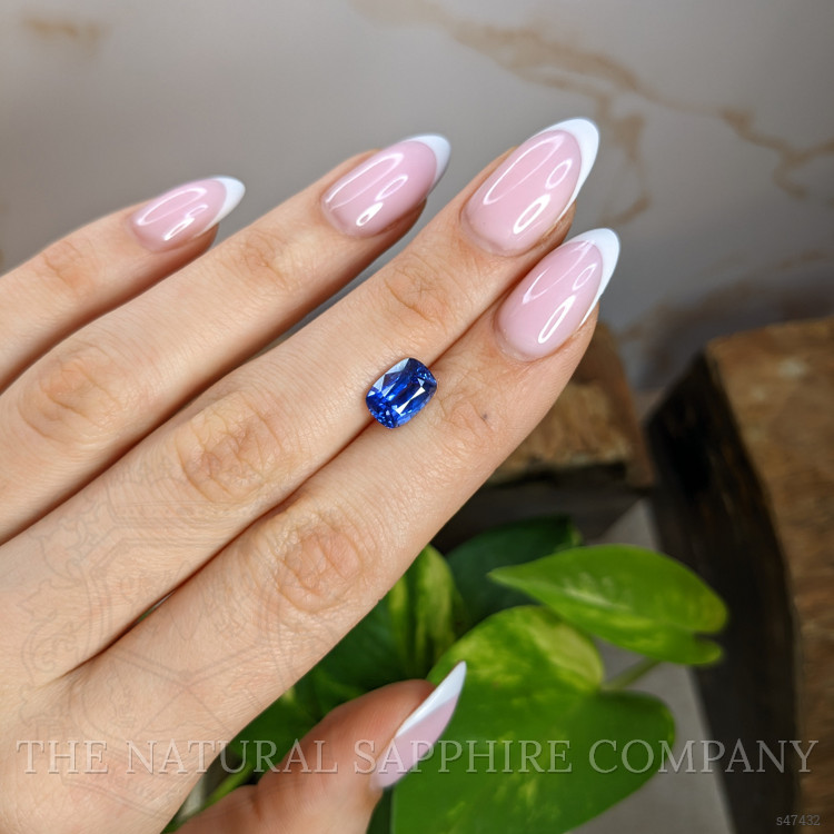 2.93 Ct. Blue Sapphire from Ceylon (Sri Lanka)