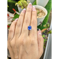 4.02 Ct. Blue Sapphire from Ceylon (Sri Lanka) Life Style