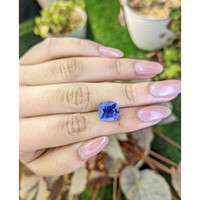 7.05 Ct. Blue Sapphire from Ceylon (Sri Lanka) Life Style