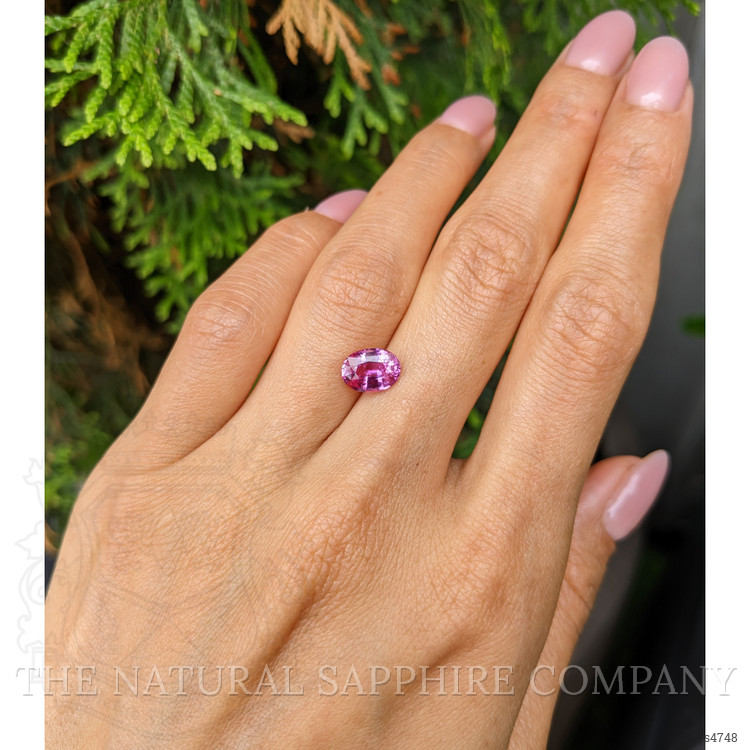 1.92 Ct. Pink Sapphire from Ceylon (Sri Lanka)
