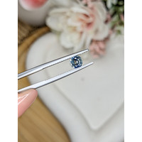 0.74 Ct. Bi Color / Parti Sapphire from Ceylon (Sri Lanka) Life Style