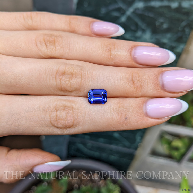 3.17 Ct. Purplish Blue Sapphire from Ceylon (Sri Lanka)