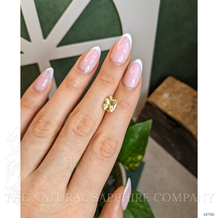 3.06 Ct. Yellow Sapphire from Ceylon (Sri Lanka)