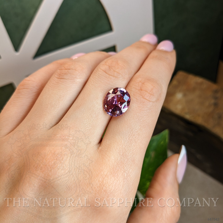 9.02 Ct. Pinkish Purple Sapphire from Ceylon (Sri Lanka)