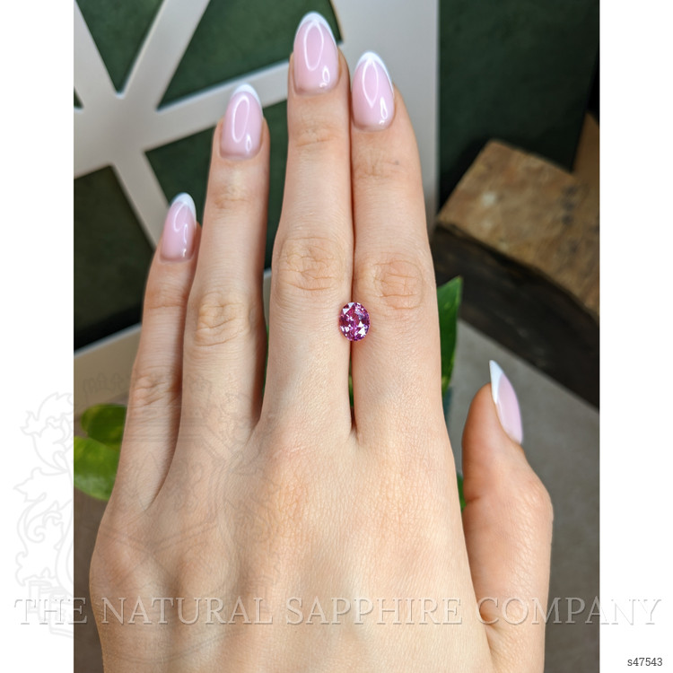 2.01 Ct. Pink Sapphire from Ceylon (Sri Lanka)