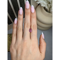 2.64 Ct. Pink Sapphire from Ceylon (Sri Lanka) Life Style