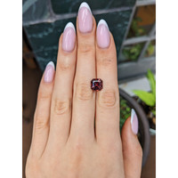 4.01 Ct. Reddish Pink Sapphire from Ceylon (Sri Lanka) Life Style