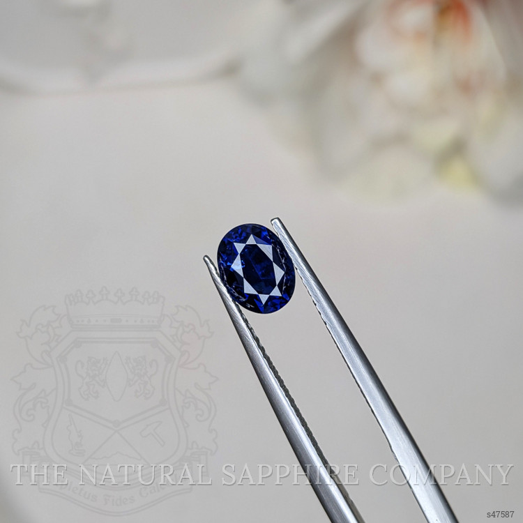 1.27 Ct. Blue Sapphire from Ceylon (Sri Lanka)