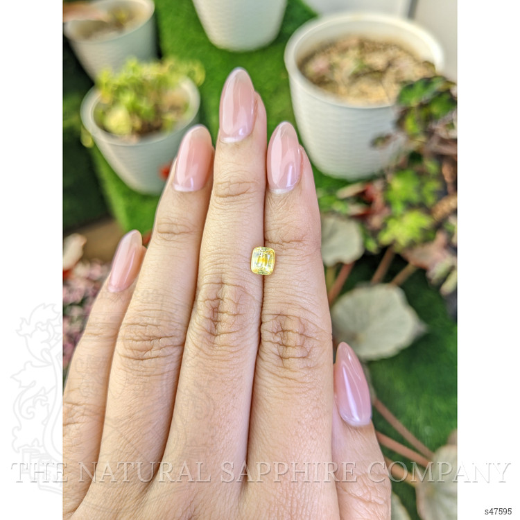 0.97 Ct. Yellow Sapphire from Ceylon (Sri Lanka)