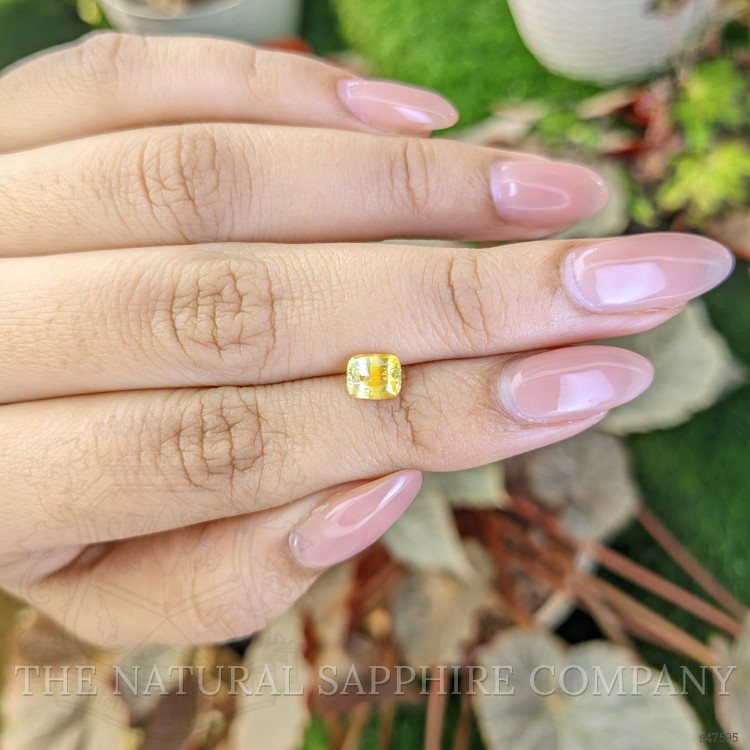 0.97 Ct. Yellow Sapphire from Ceylon (Sri Lanka)