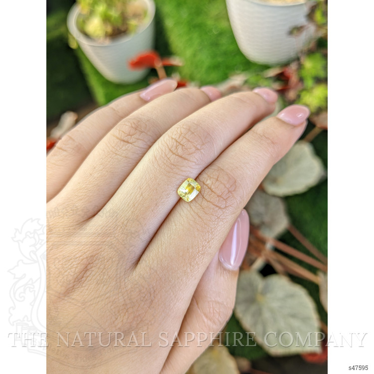 0.97 Ct. Yellow Sapphire from Ceylon (Sri Lanka)