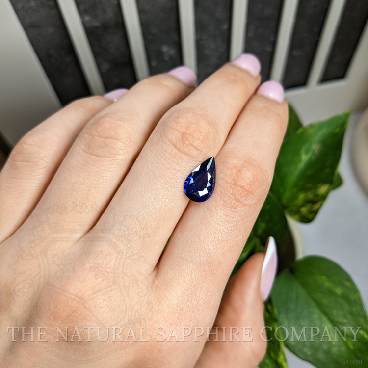 2.89 Ct. Blue Sapphire from Ceylon (Sri Lanka)