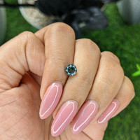 1.00 Ct. Greenish Blue Sapphire from Africa Life Style